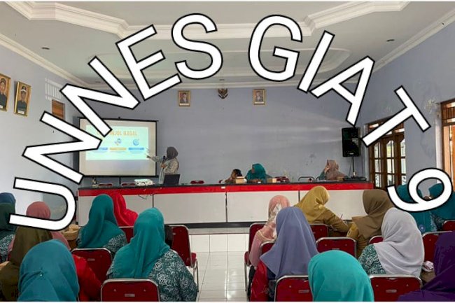 SOSIALISASI DI DESA MAJEGAN: KENALI DAN HINDARI BAHAYA PINJAMAN ONLINE ILLEGAL