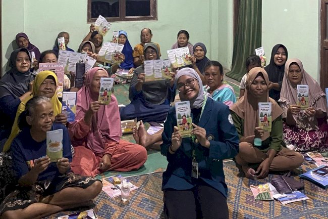 MAHASISWA UNDIP KKN 2023/2024 MEMBANGUN KEBIASAAN DIGITAL SEHAT