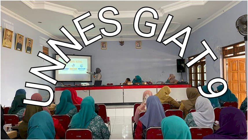 SOSIALISASI DI DESA MAJEGAN: KENALI DAN HINDARI BAHAYA PINJAMAN ONLINE ILLEGAL