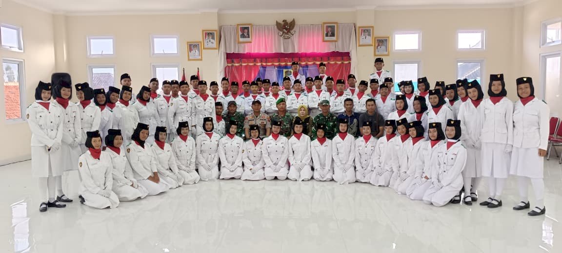 PENGUKUHAN PASKIB TINGKAT KECAMATAN TULUNG TAHUN 2025
