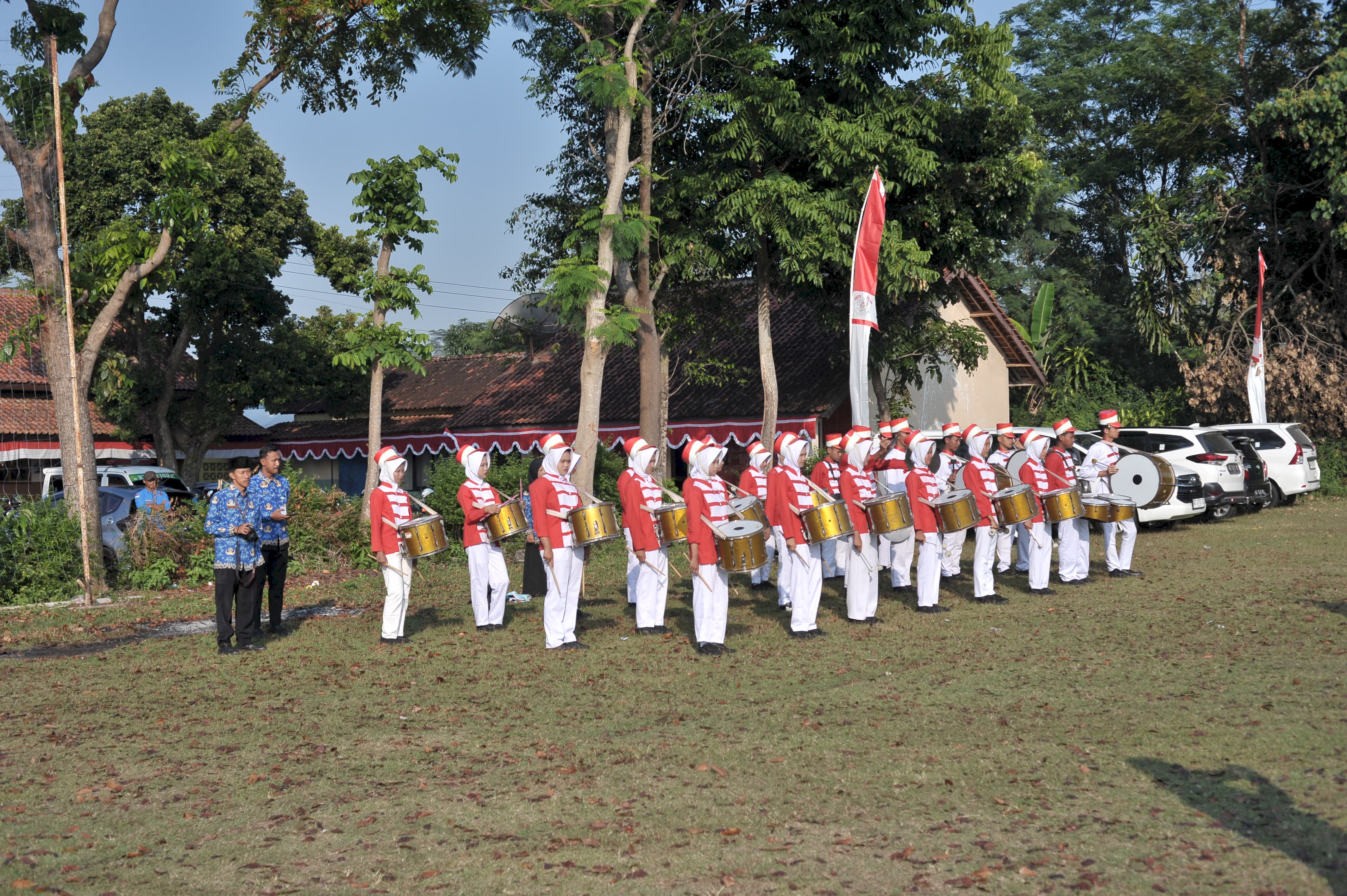 UPACARA BENDERA DETIK DETIK PERINGATAN HUT RI - KE 80 TINGKAT KECAMATAN TULUNG