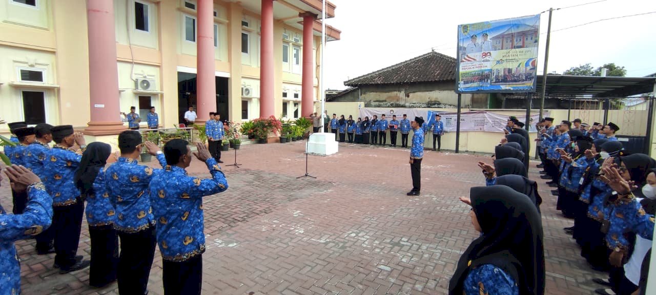 “UPACARA PERINGATAN HARI ULANG TAHUN KORPS PEGAWAI  REPUBLIK  INDONESIA  KE  -  54 TINGKAT KECAMATAN TULUNG KLATEN TAHUN 2025”.